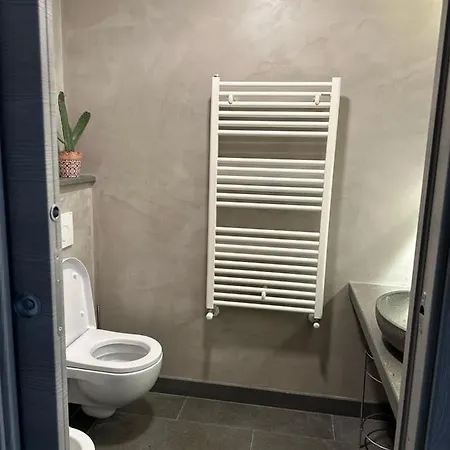 Il Giardinetto Di Elelu' Private Garage Orvieto