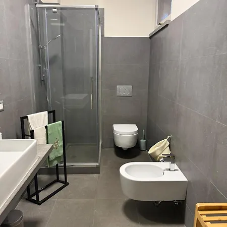 아파트 Il Giardinetto Di Elelu' Private Garage *