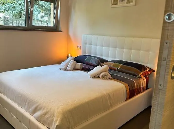 Il Giardinetto Di Elelu' Private Garage * Orvieto