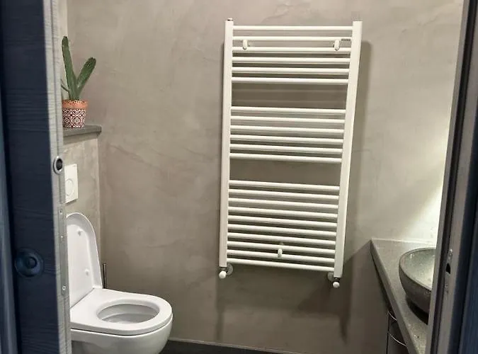 Il Giardinetto Di Elelu' Private Garage Orvieto