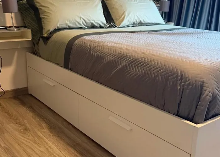 Il Giardinetto Di Elelu' Private Garage *